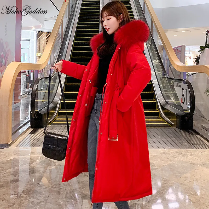 Женская зимняя куртка с капюшоном и меховым воротником регулируемой талией |