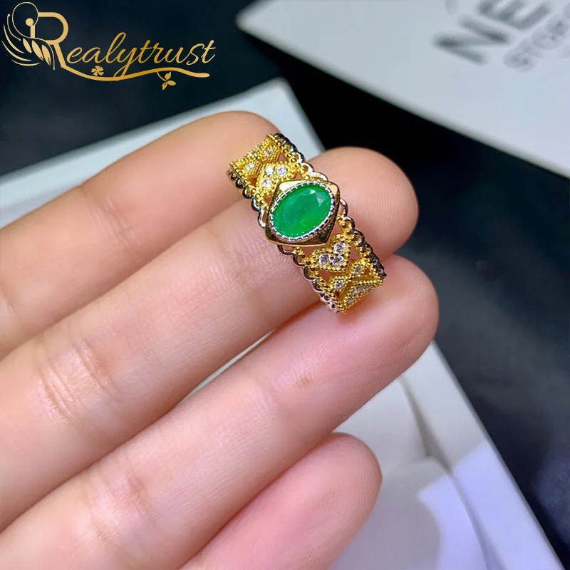 

Realytrust Luxury Yellow Gold Natural Zambia Emerald Ring for Women 925 Sterling Silver Wedding Bands Bridal Engagement Gift