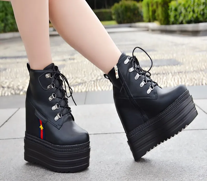 

2021 autumn/winter 14CM ultra-high heeled thick-soled muffin shoe slope heel short boots inside the height women's bare boots