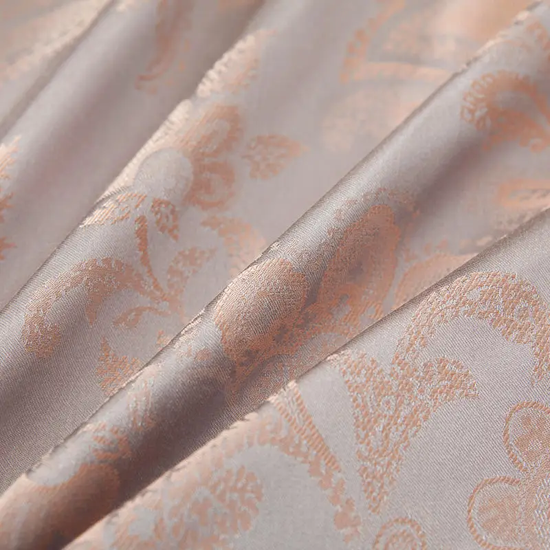 Набор постельного белья с вышивкой жаккардовый атласный комплект из шелка и