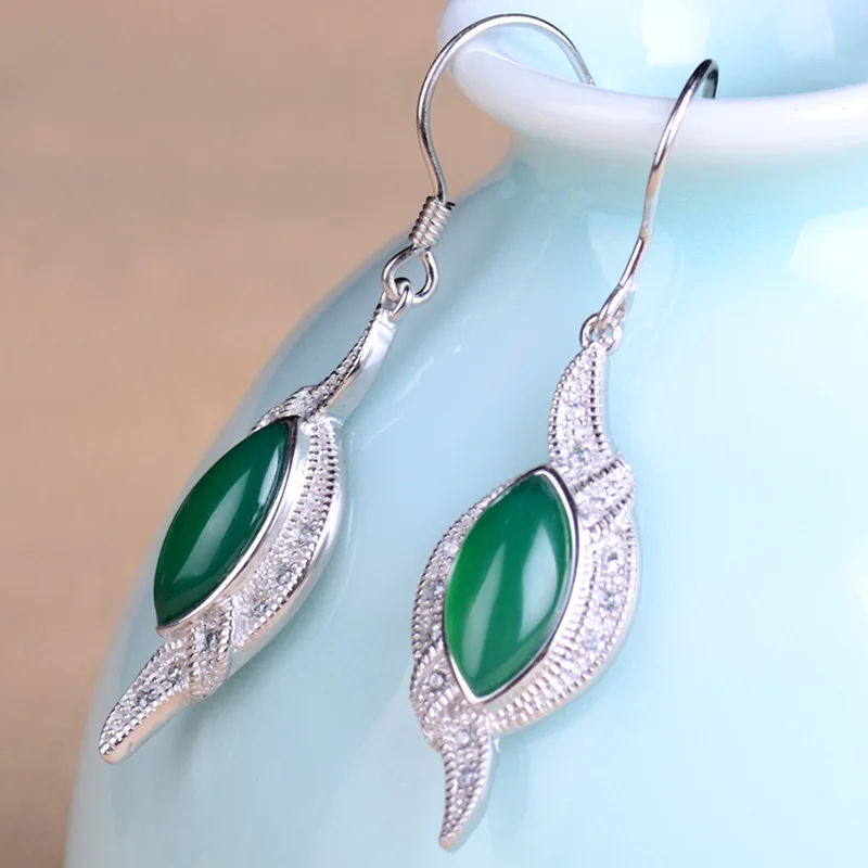 Натуральный зеленый серьги с нефритом для того чтобы женщины отправьте друзьям