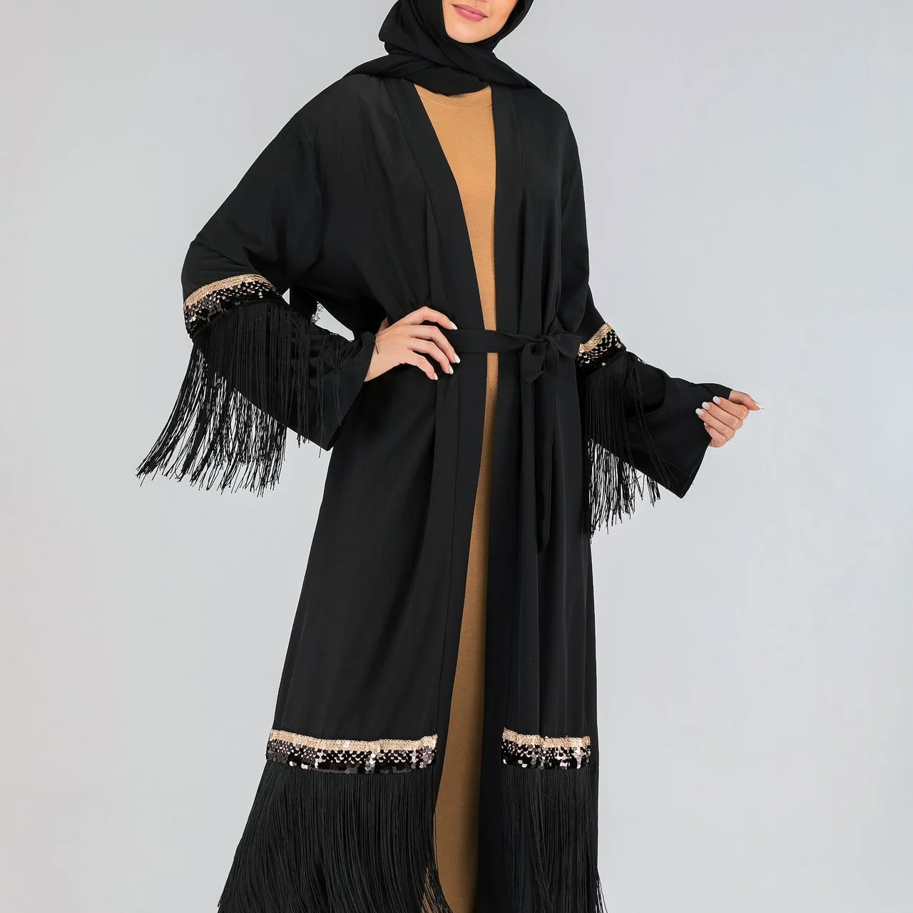2021 New Muslim Apparel Dubai Hot Style Middle East Turkish Islamic Fashion Sequined Tassel Abaya Cardigan European Clothing