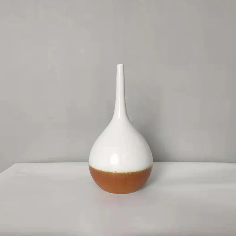 

Simple Modern Insert Craft Brown Long Neck Flower Vase Office Hotel Home Decorativos Ornament