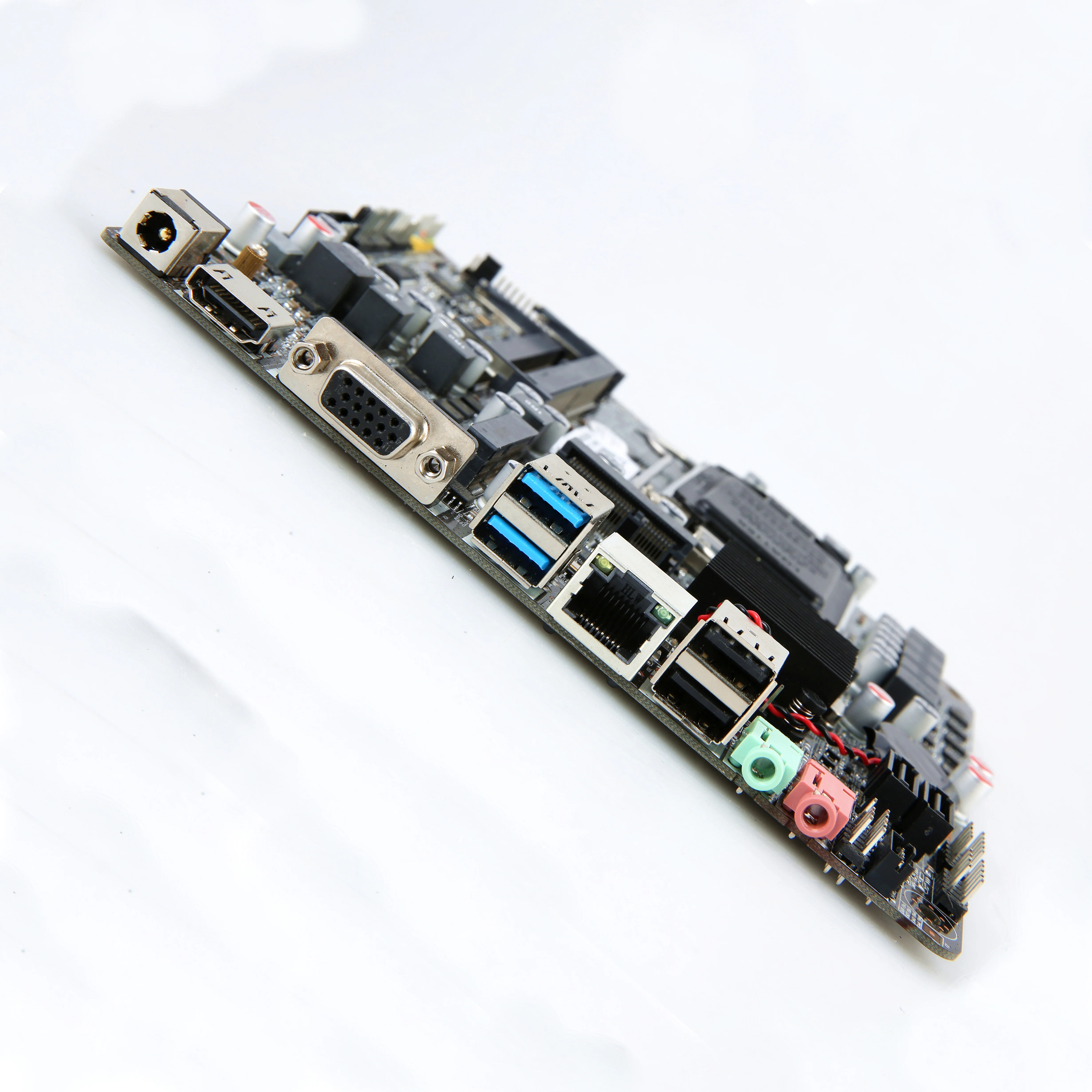 PCWINMAX Mini itx h110 DDR4 Поддержка Intel LGA1151 Pentium/Celeron/Core I3 I5 I7 cpu