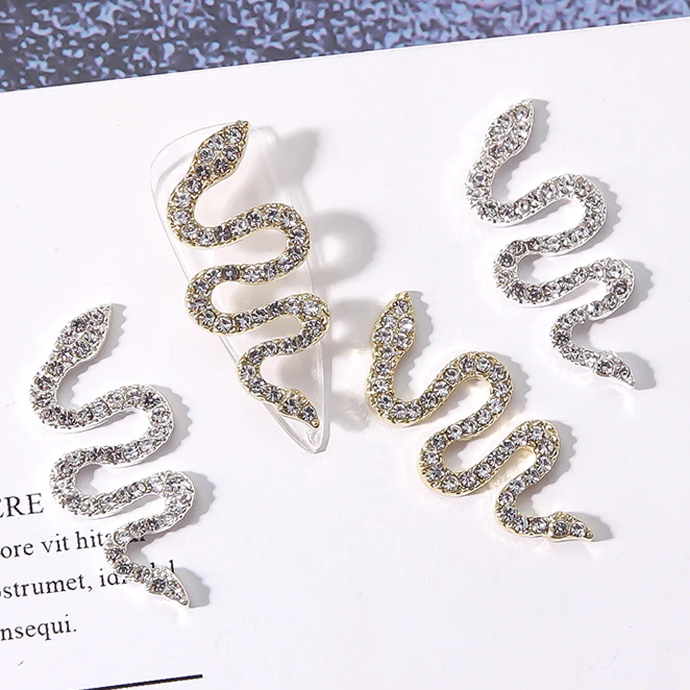 

Oversize Alloy Snake Design Nail Art Decorations 30*13mm 3D Gold/Silvery Metal Charms With Clear Rhinestone Manicure Accessories