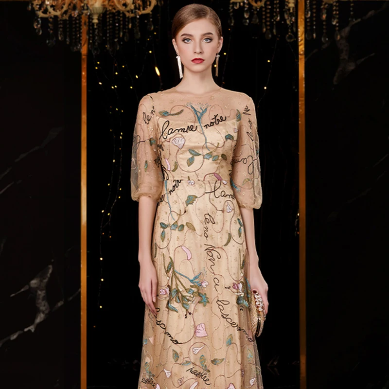 Женское вечернее платье с круглым вырезом и рукавом три четверти | Свадьбы