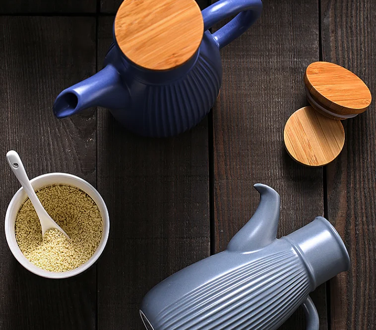 

Japanese Style Ceramic Vinegar Bar Oil Bottle Storage Household Kitchen Tools Leak-proof Seasoning Bottles Soy Sauce PotLF387