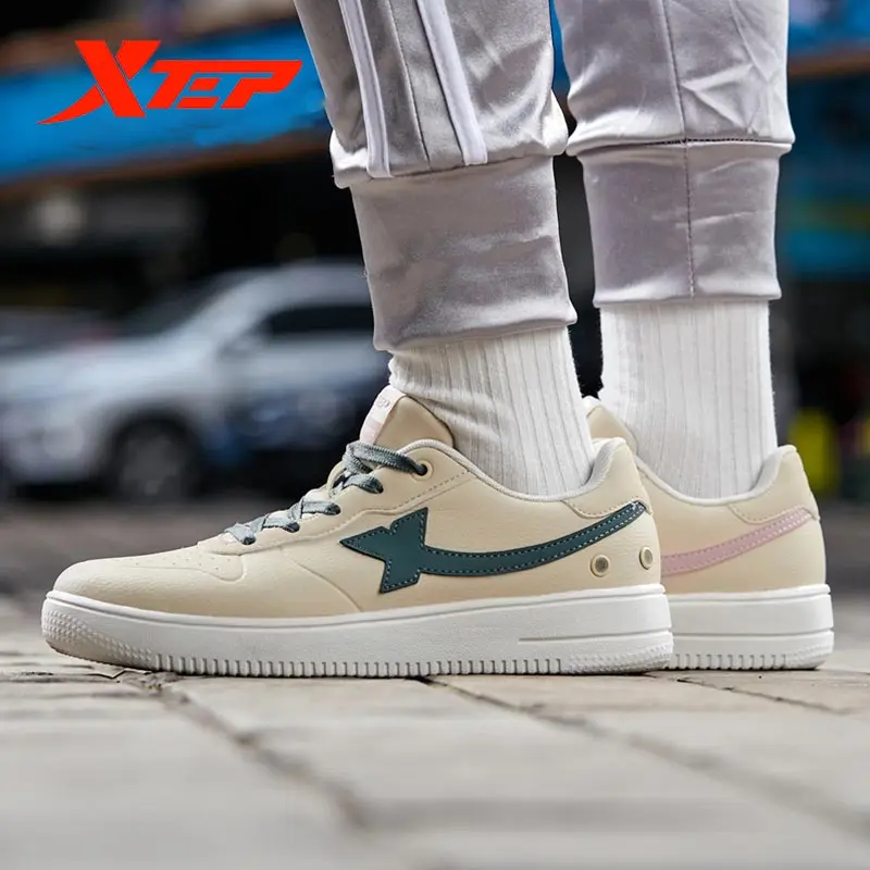 Xtep/женская повседневная обувь для скейтбординга Женская белая кожаная Удобные