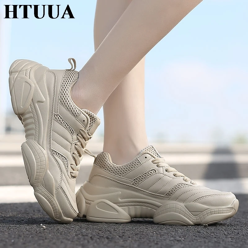 Женские кроссовки на платформе HTUUA белые повседневные кожаные массивной подошве