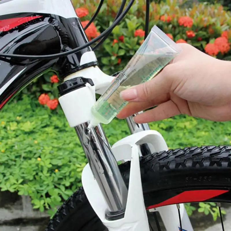 

2021 40ml N8 Bicycle Rust Prevention Oil Suspension Oil Lubricating Fluid Cycling Damping Silicone Oil Bike Accessories TSLM1