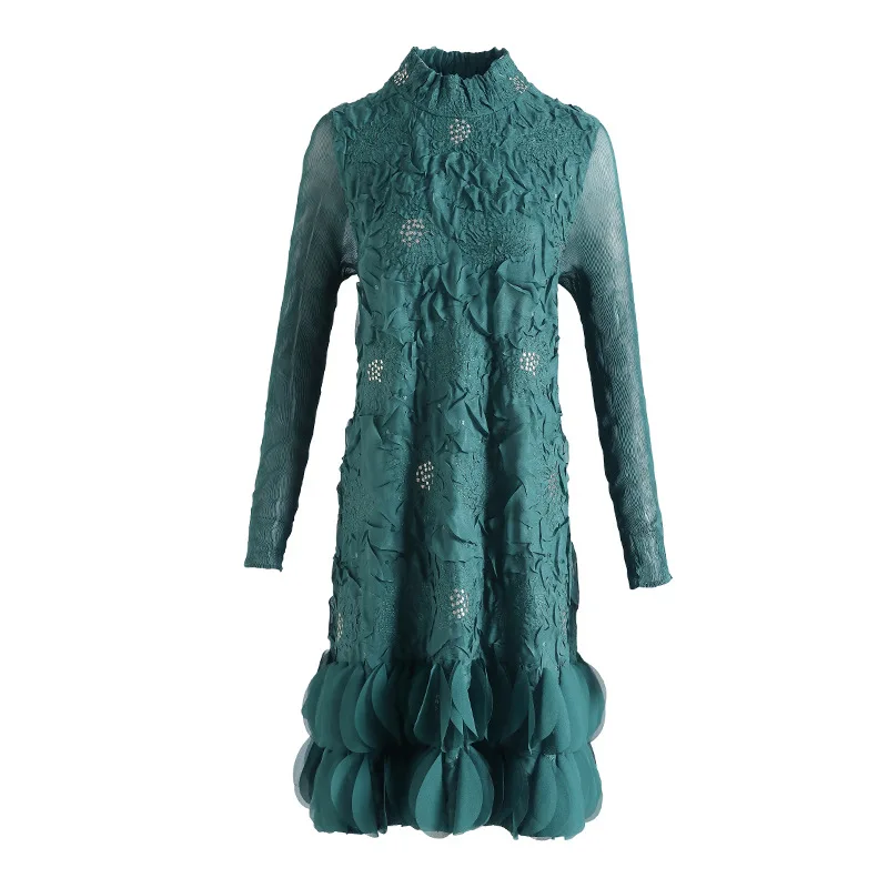 

High End French Embroidered Dress Autumn / Winter 2020 New Femininity High Neck Long Sleeve Pleated Dresses