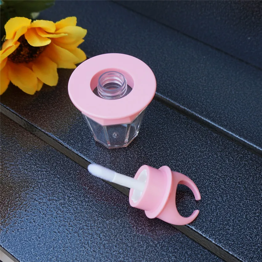 

8ml Empty Diamond Ring Shape Refillable Pink Lip Gloss Tube Lips Balm Bottle wand Brush Container Bottle