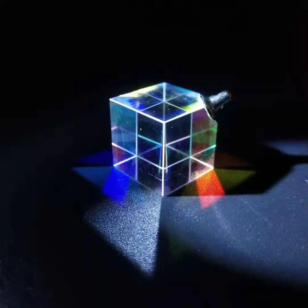 Colgante de prisma de Color, collar pequeño, Cubo de luz de seis lados, lente personalizada