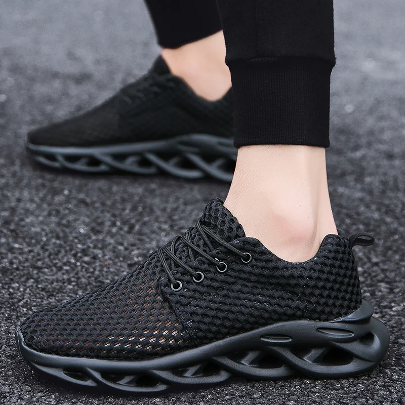 Damyuan Running Shoes 48 Breathable Light Men's Sneakers 47 Fashion Men's Jogging Sports Shoes 36 Large Size Couple Casual Shoes