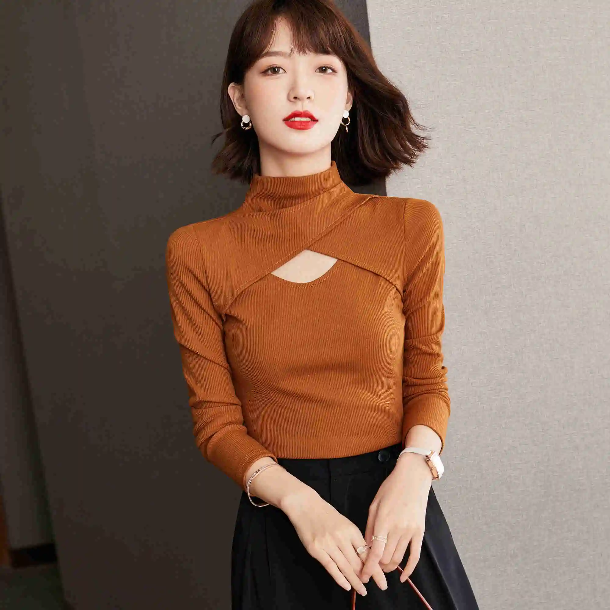 Новинка осени 2021 модная нижняя рубашка Ретро Топ для женщин длинная футболка