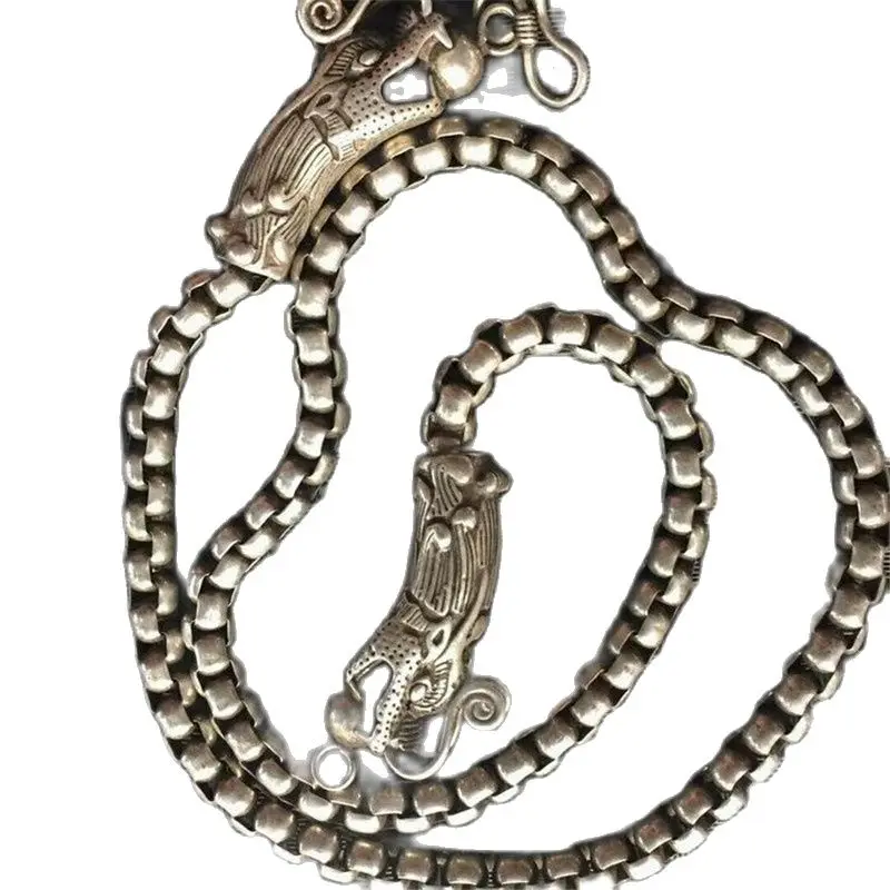 

China Old Tibet Silver Carve Necklace Loong Head Necklace