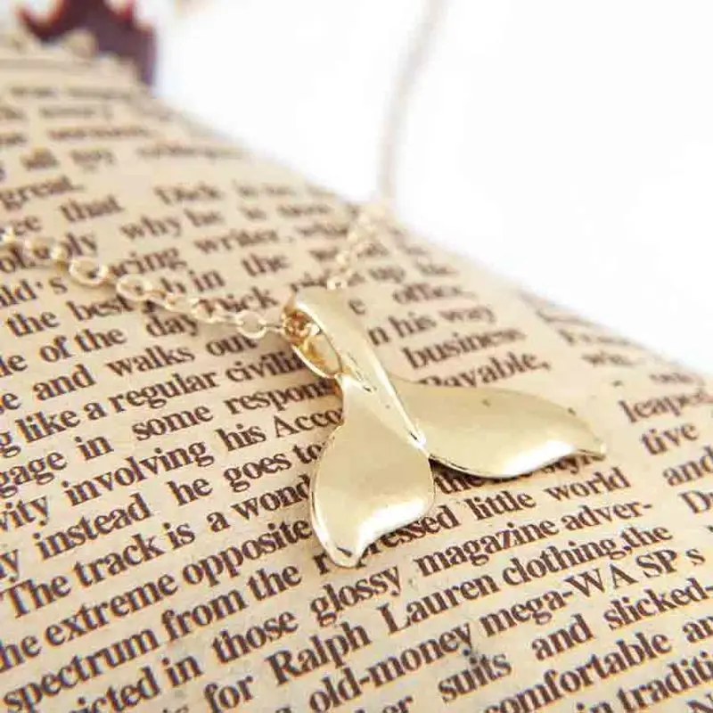 Женское длинное ожерелье рыбий хвост золотистое/серебристое до ключиц в стиле