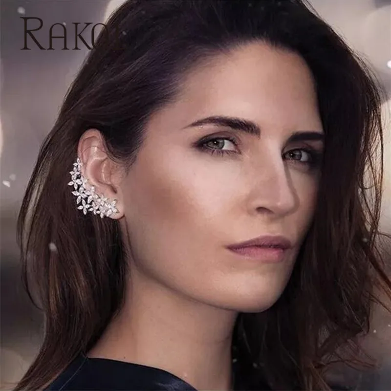 Женские асимметричные серьги пусеты RAKOL модные гвоздики с кубическим цирконием и