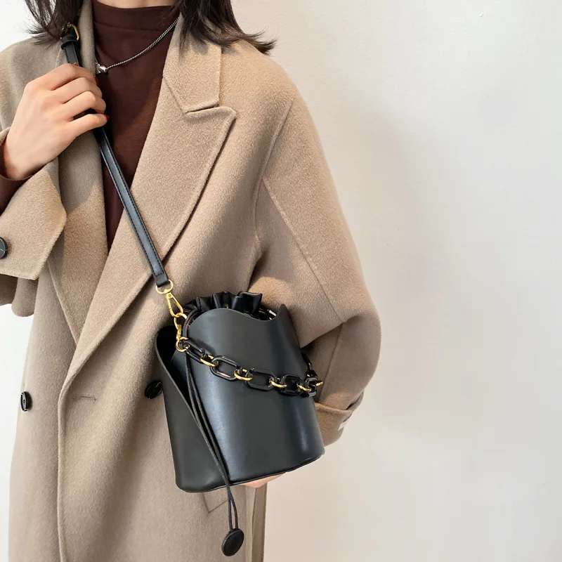 

High Quality Western Style Bucket Bag Female 2021 New Trendy Korean Fashion Lady Messenger Bag Chain Hand Single Shoulder Bag