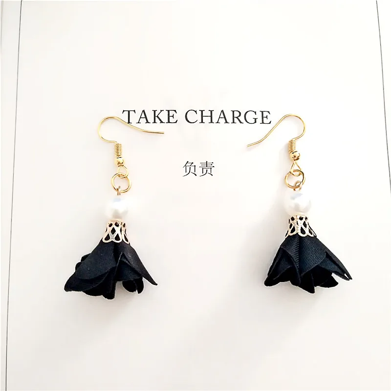 Женские серьги гвоздики с жемчугом милые элегантные цветком простые летние