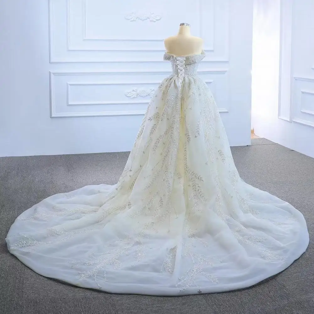 Женское свадебное платье со съемным шлейфом элегантное с длинным роскошное