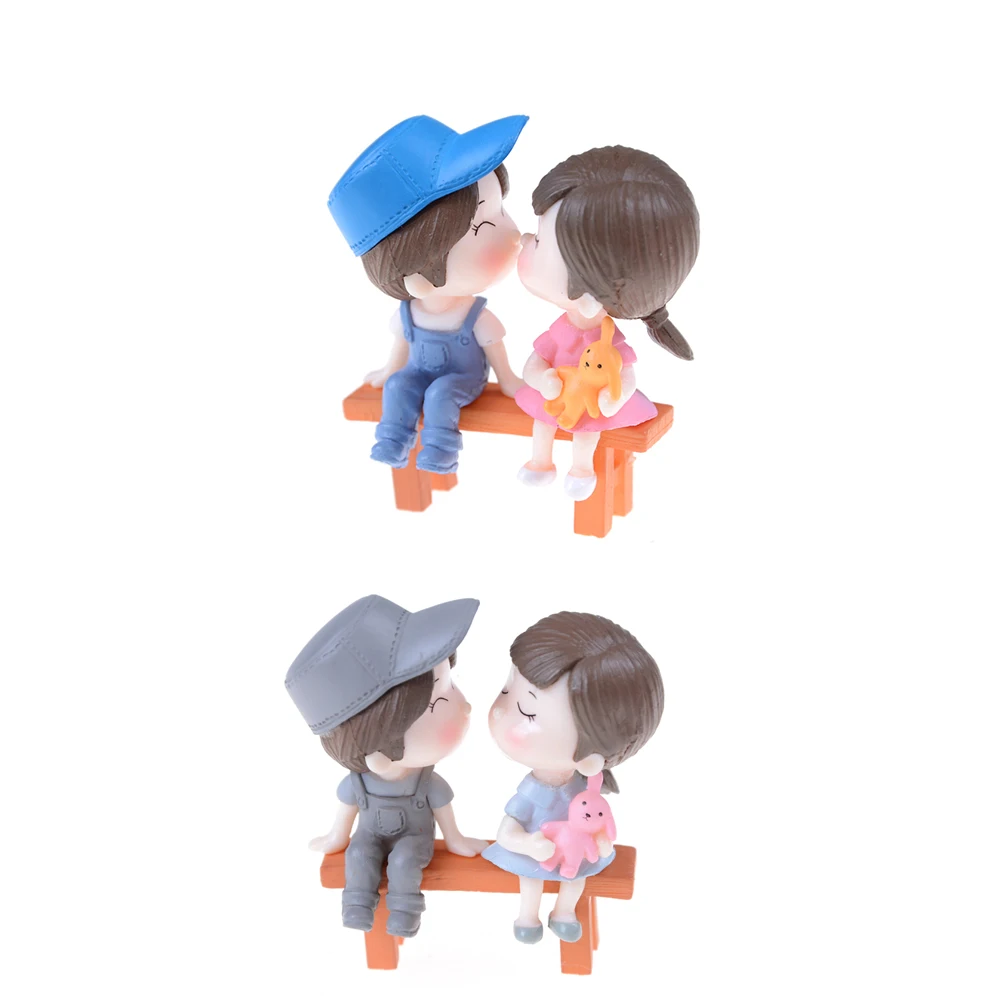 Hobby is love. Миниатюрная фигурка влюбленные. love in miniature.
