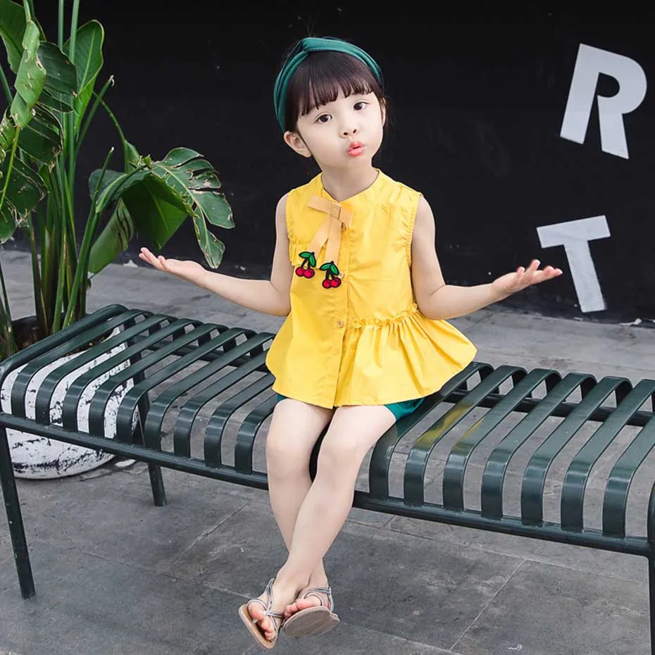 Одежда для маленьких девочек блузка с вишенками + шорты комплект одежды из 2