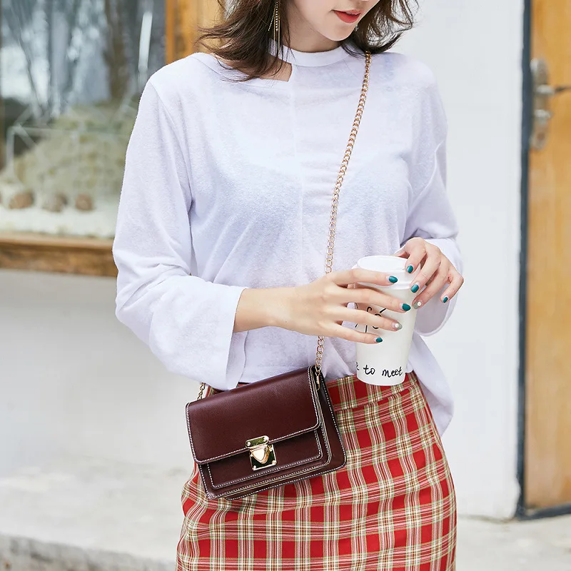 Женская сумка 2020 модная маленькая квадратная мессенджер с цепочкой