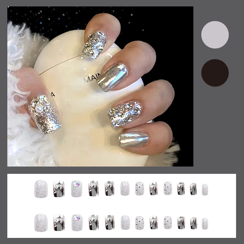 

Street Cool Short Fake Nails Mirror Flash Silver with Diamond Design Wearing Nail Patch Finished Fake Nail tip With Glue