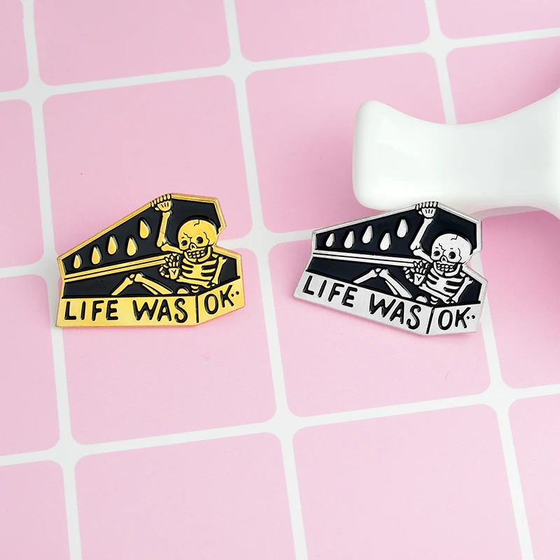 Брошь в виде черепа и гроба LIFE WAS OK эмалированные значки золотистые Серебристые