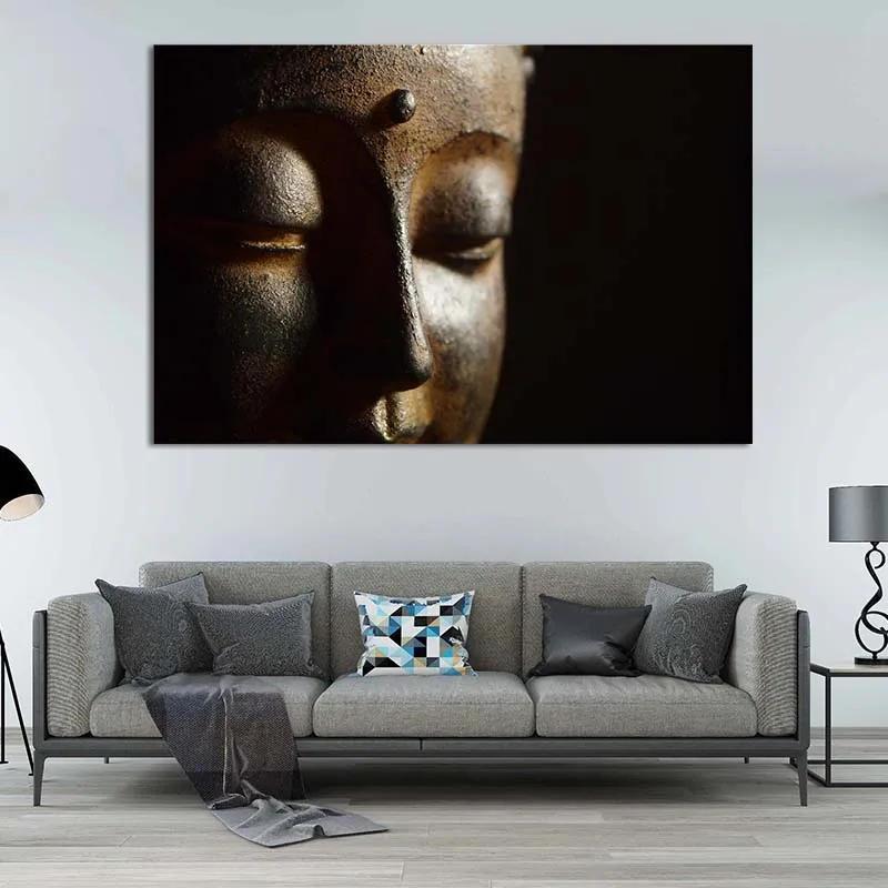 Картина на черном фоне с изображением лица Будды половина портрета религиозным