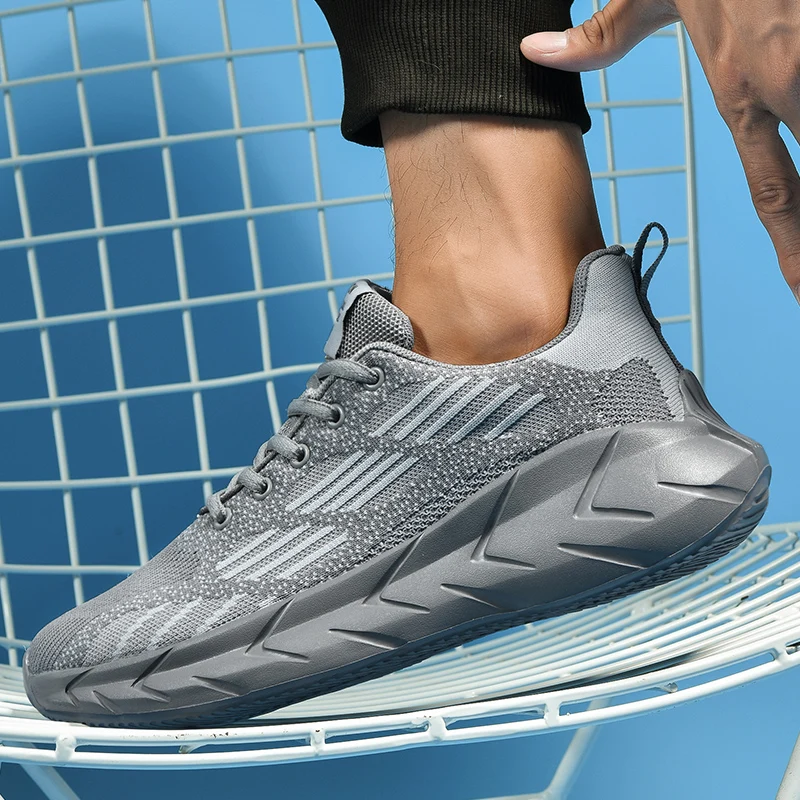 

Men's Running Shoes 47 Plus Size Knit Stripes Designer Mens Sneakers Sport Shoes Retro Outdoor Trainers Zapatillas De Deporte
