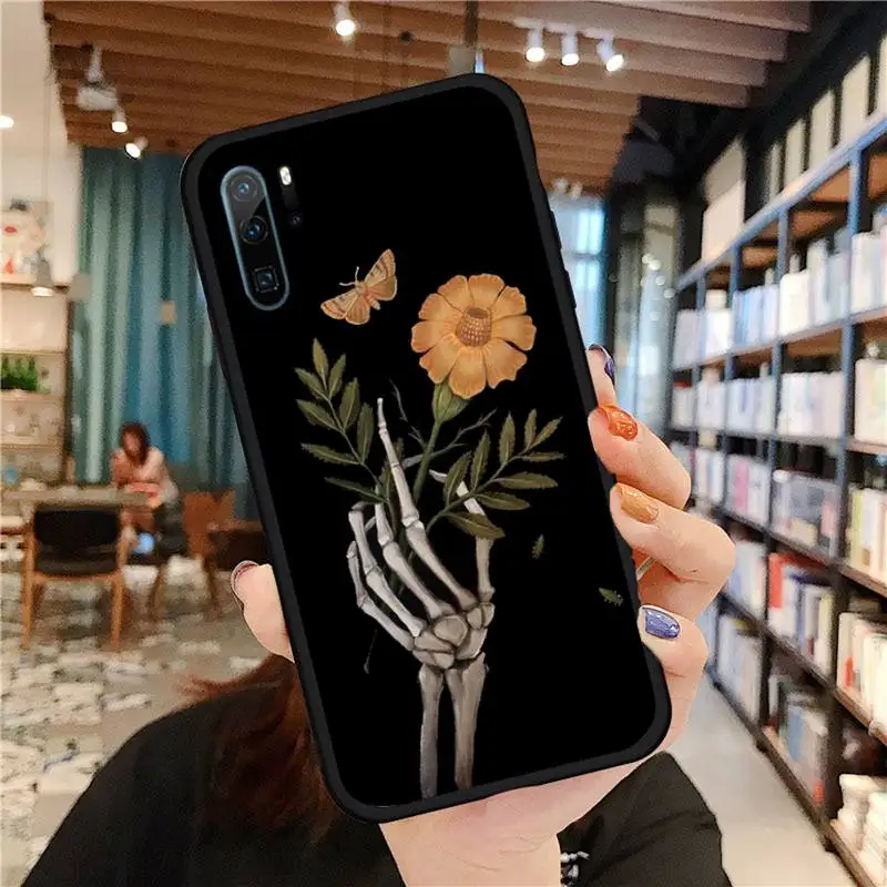 

Skull Head Rose Phone Cases For Huawei honor Mate P 9 10 20 30 40 Pro 10i 7 8 a x Lite nova 5t Soft Silicone Shell Cover Funda