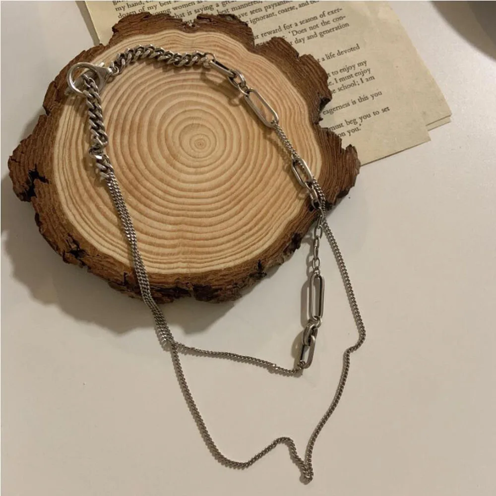 

Women Necklace Personality Simple Trend Retro Double Layer Buckle Pendant Clavicle Chain Couples Fashion Jewelry Accessories