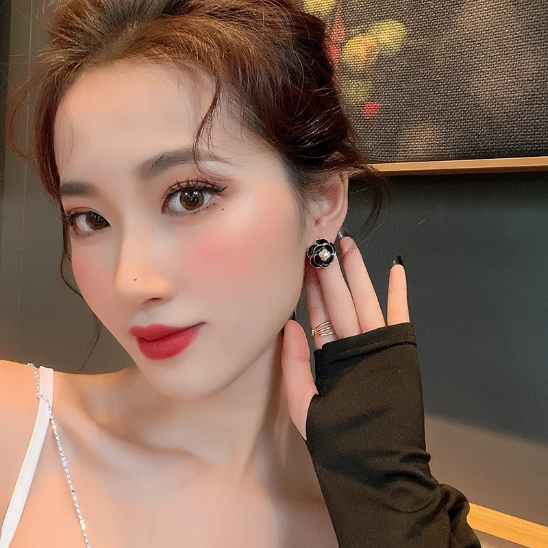 Шерстяные пальто для темпераментных ветер капель масла серьги с камелиями