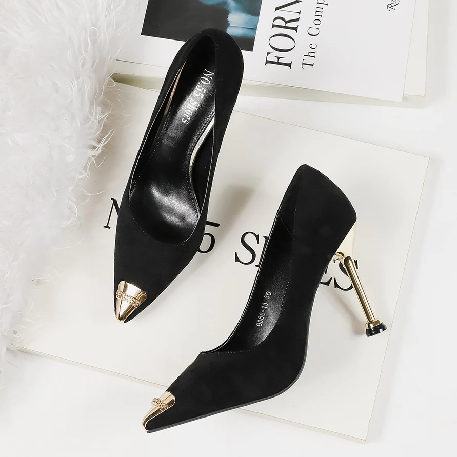 

Туфли-лодочки женские на высоком каблуке, элегантная выразительная модельная обувь из мягкой металлической замши и искусственной кожи, черные, для взрослых