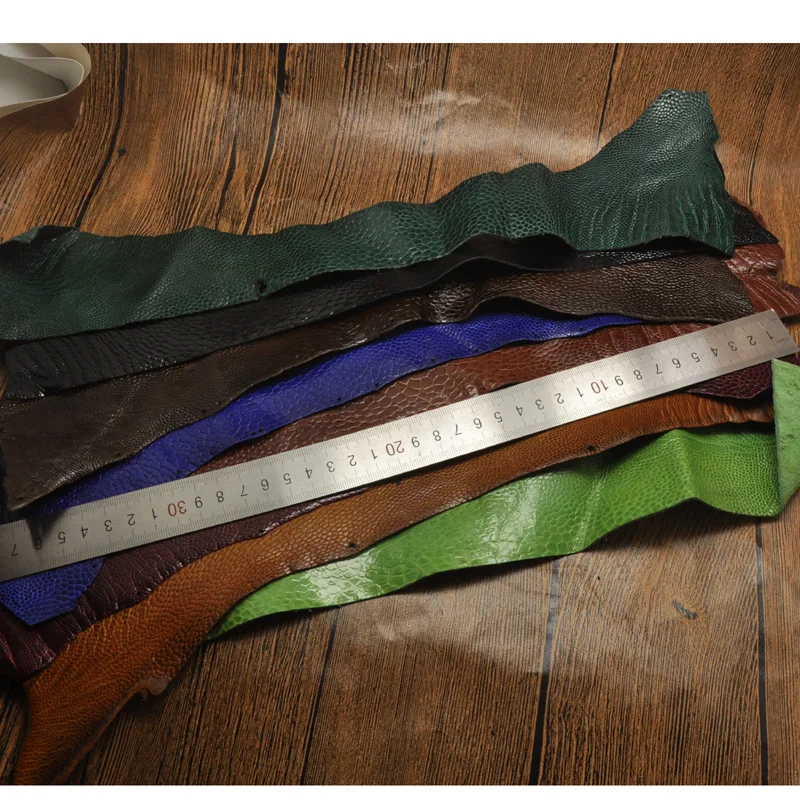 Брикеты из натуральной кожи страуса для изготовления браслетов украшений и т. д. |