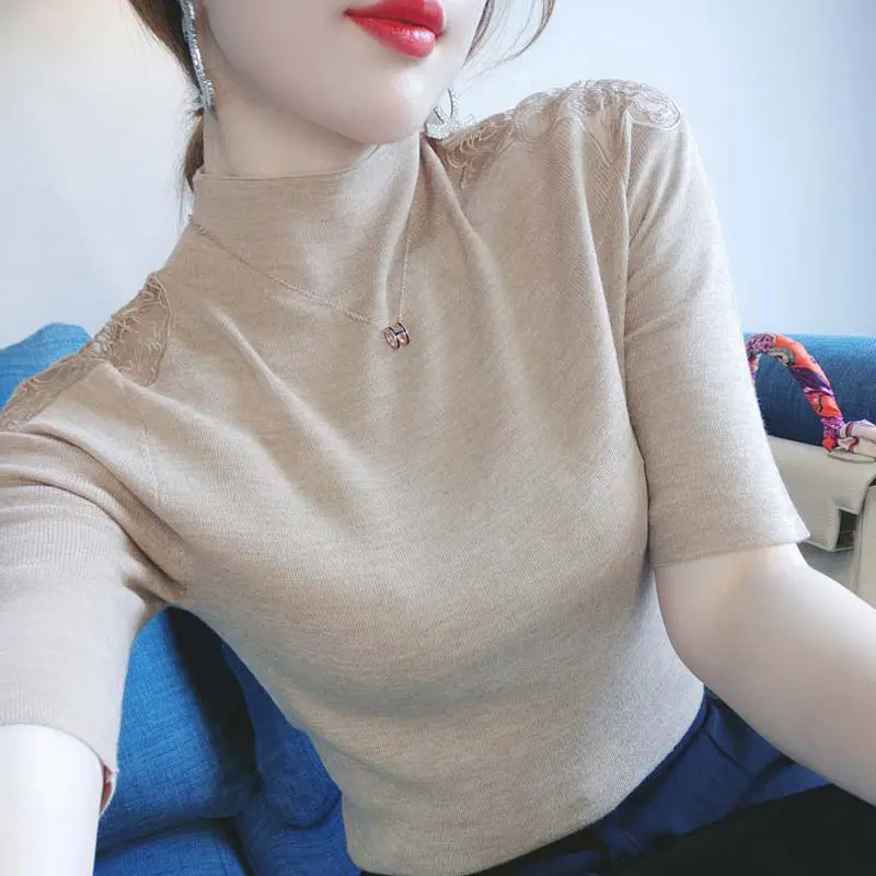 

2021 spring and Summer New Lace Patchwork Thin Foundation Blouse woman