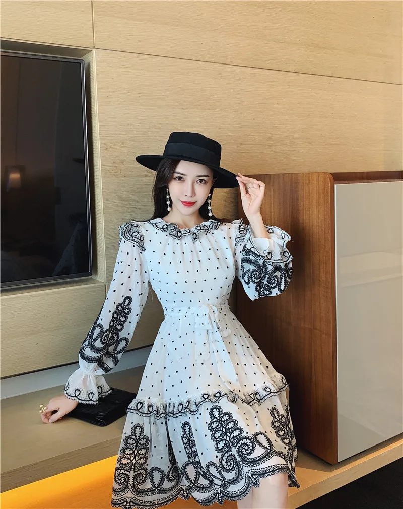 

2021 Spring Designer Women Puff Long Sleeve Ruffles Slim Holiday Mini Dresses Lace edge Embroidery Chiffon Dot Runway Vestidos
