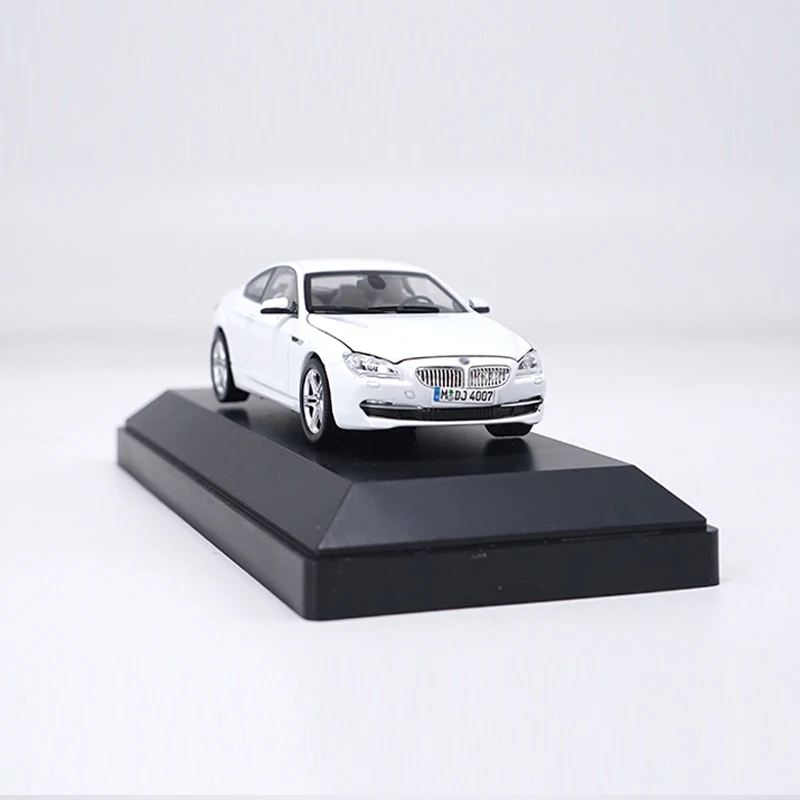 Модель автомобиля HOMMAT Simulation 1:43 650i Coupe из металлического сплава литая под