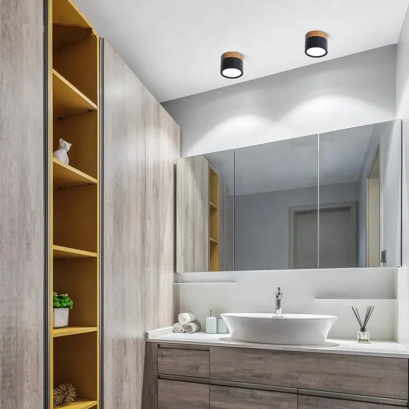 Приглушаемый светодиодный потолочный светильник с поверхностным креплением 7 Вт