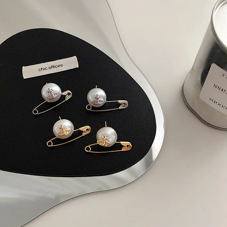 

Reilly 2021 Niche design sense pin pearl minimalist temperamental earrings cold wind korean earings for women 2020