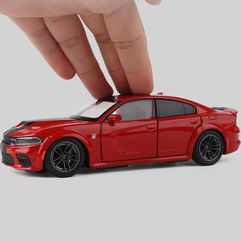 Модель автомобиля Dodge Charger SRT Hellcat из сплава модель на руль коллекция детских