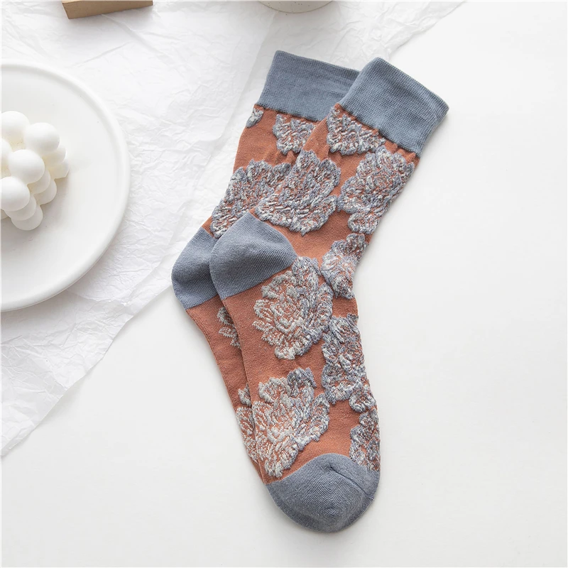 

Retro Style Socks Women Cotton Casual Comfortable Fashion Socks Flowers Harajuku Female Socks Girl Personality Vintage Aesthetic