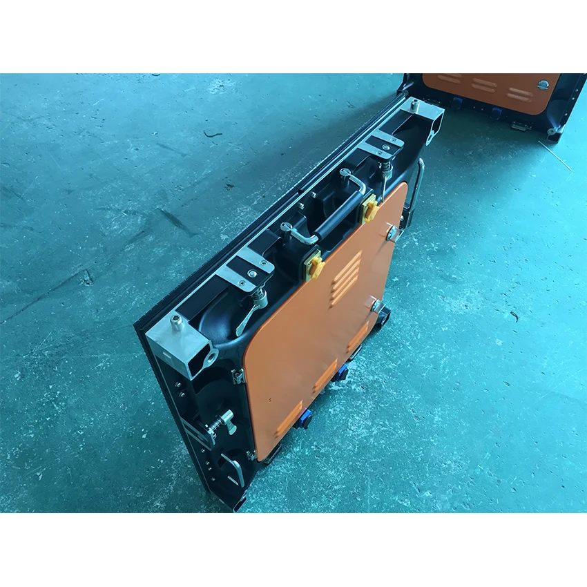 Koop P8 SMD3535 IP65 Waterdichte 512*512 Mm Panel Rgb 64*64 Pixel Hub75 Full Color 15625dot/Sqm Outdoor Reclame Led Display Screen