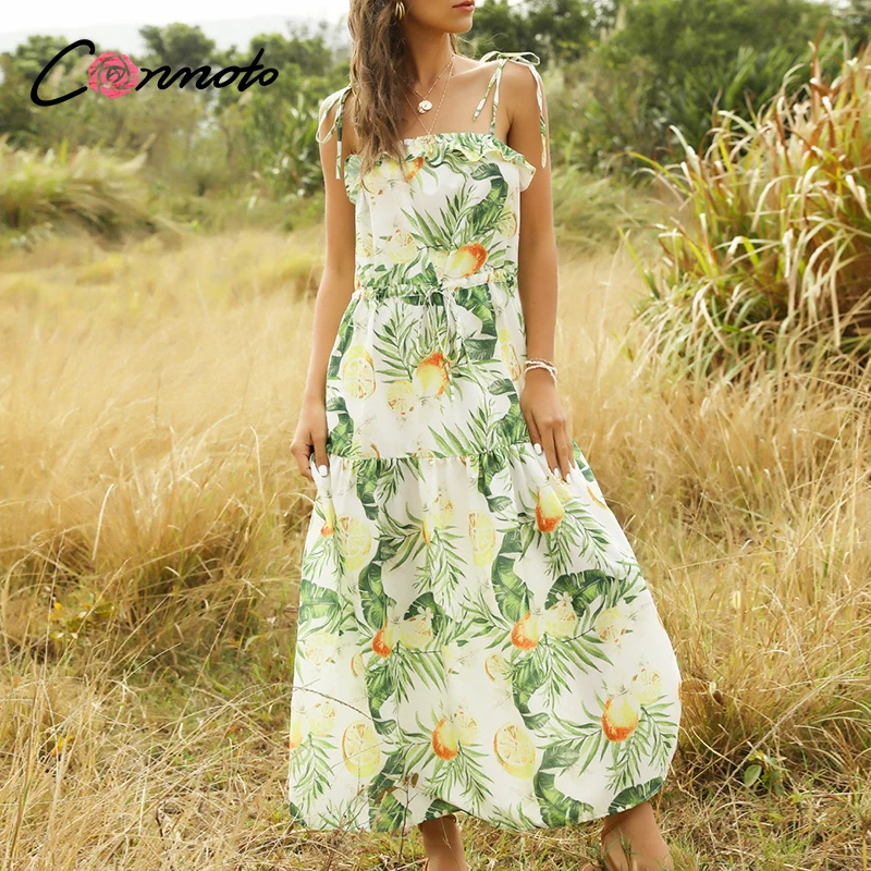 Женское платье на тонких бретельках Conmoto длинное пляжное с рюшами зеленого цвета