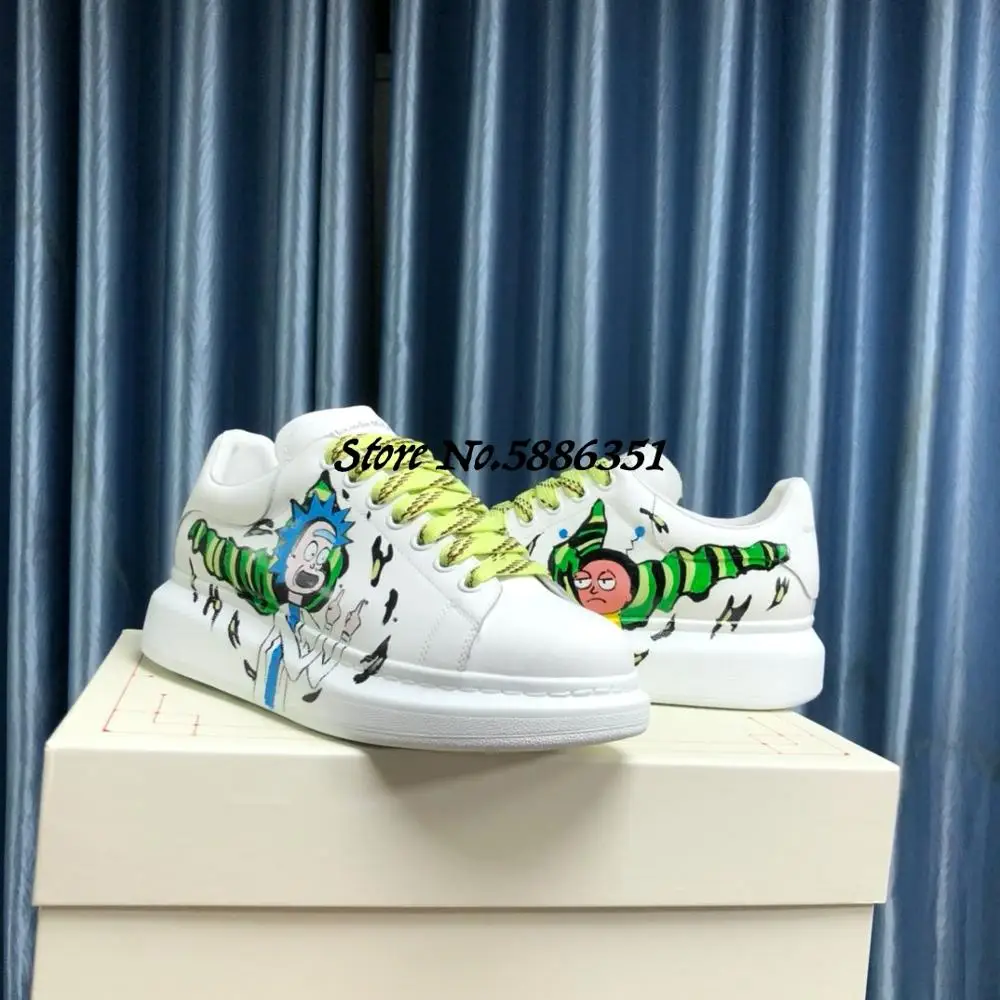 Кроссовки женские и мужские кожаные повседневные беговые туфли на толстой