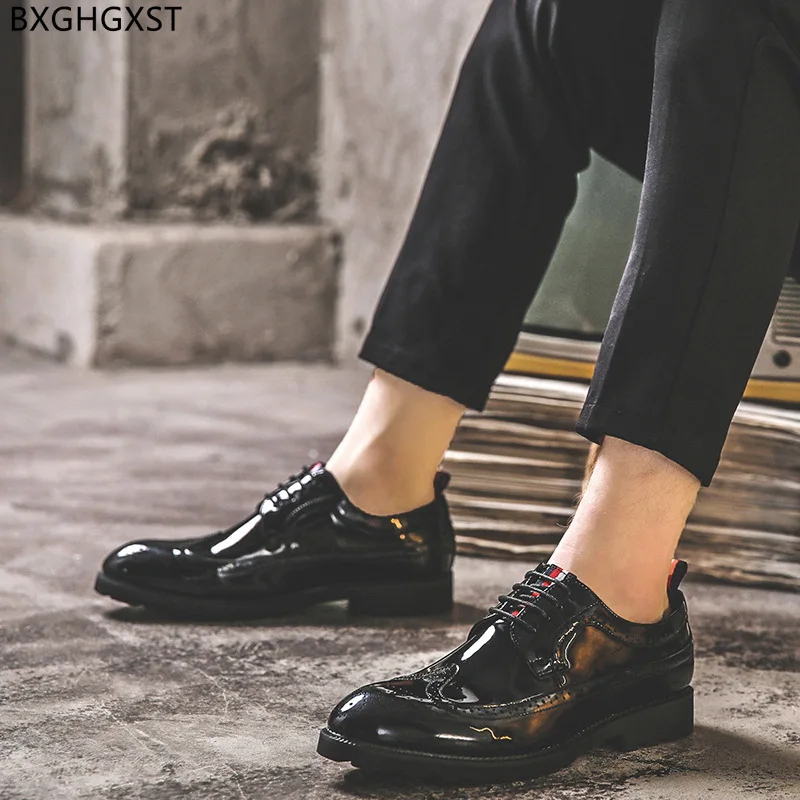 

Black Brogue Men Dress Shoes Mens Fashion Patent Leather Shoes Men Formal Oxford Shoes for Man Office 2023 Chaussure De Homme