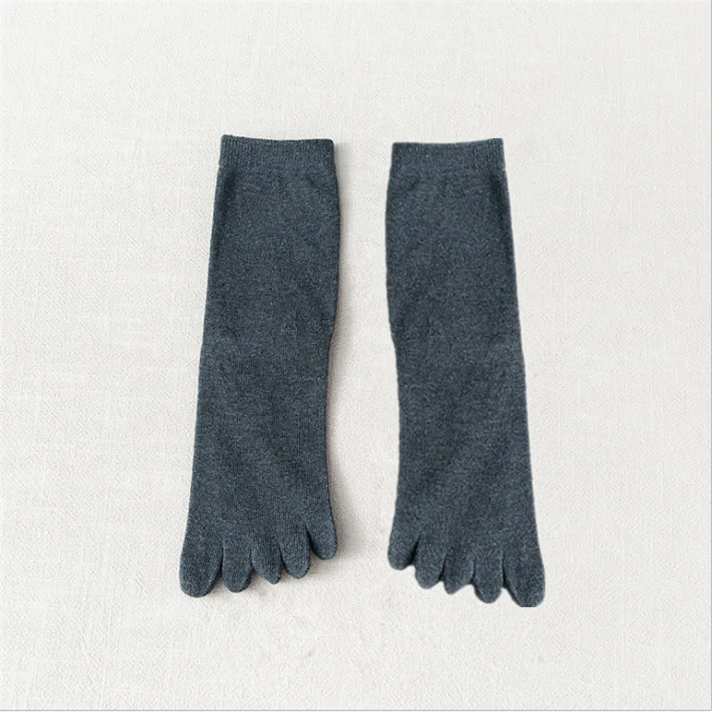 New Socks for Men Pure Color Wild Five-Finger Socks Personality Split Toe Socks Trend Personality Japanese Cotton Socks