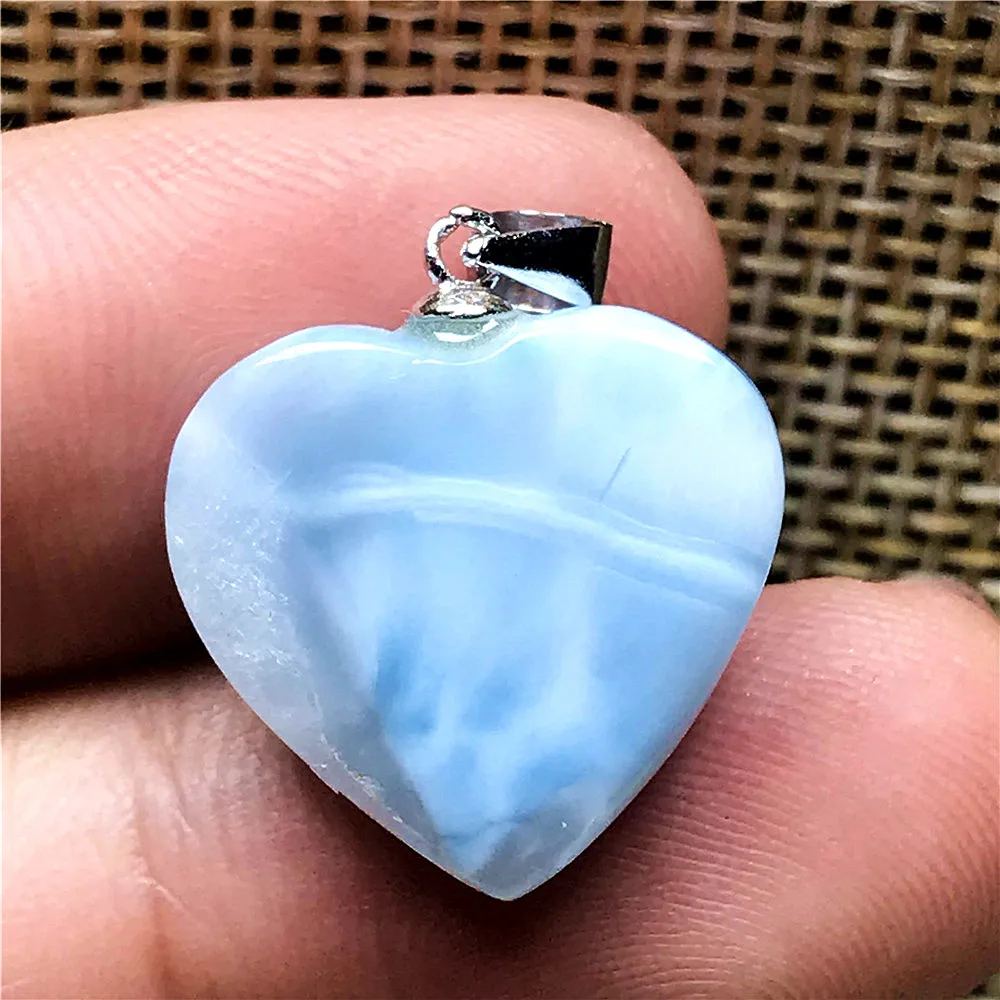 Подвеска из натурального голубого сердца 16 Х5 мм | Украшения и аксессуары